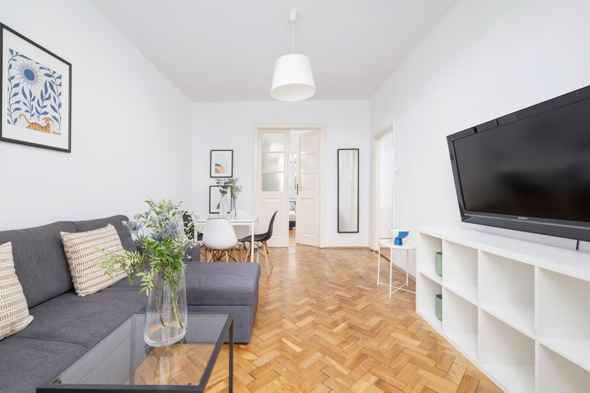 1-Bedroom Apartment With Balcony - Dluga 65 Cracovia Exterior foto
